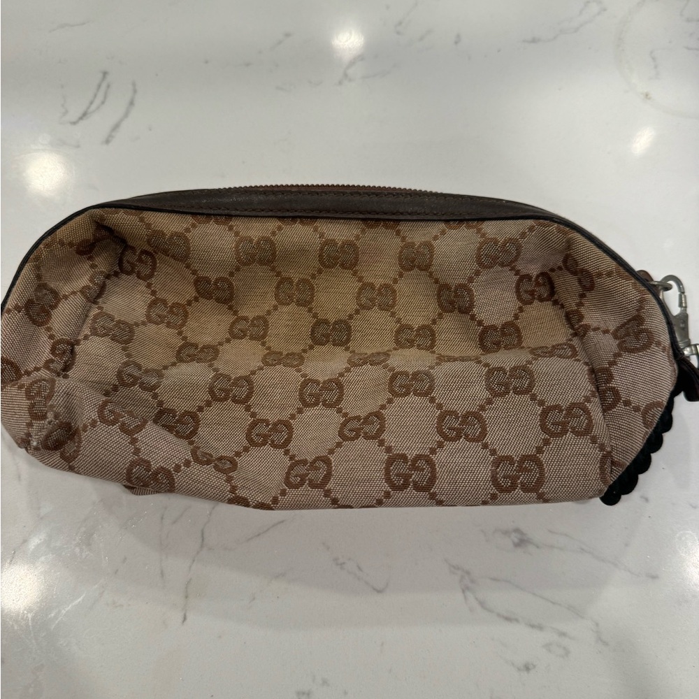 Gucci cosmetic bag